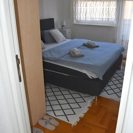 Apartament S Parkingom