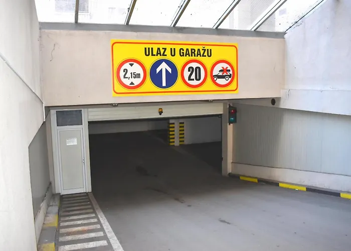 Apartman S Parkingom